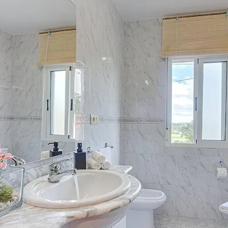 Casa Herminia Дом отдыха Coristanco